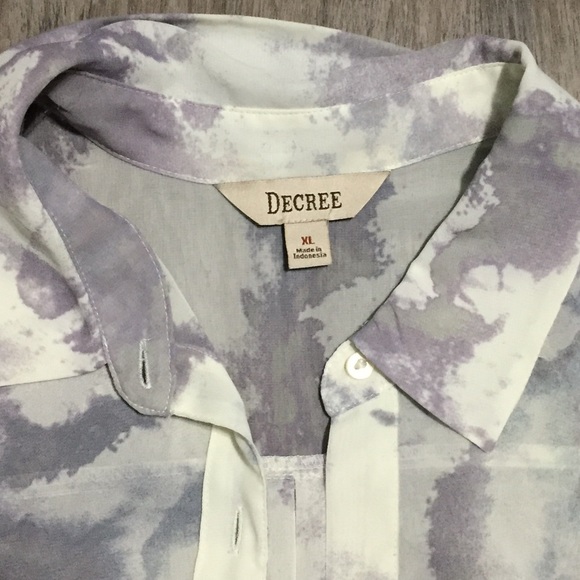 Decree Button Up Blouse- Lavender and Creme - Picture 2 of 4